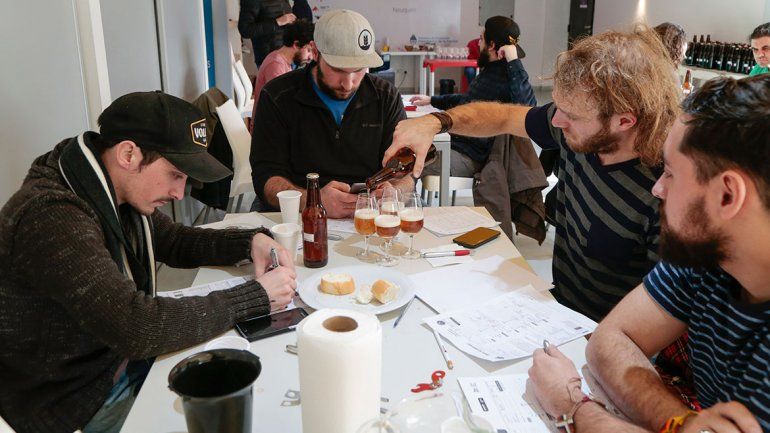 Los cerveceros de la zona resisten la suba del dólar