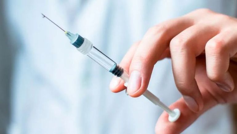 La ANMAT retiró un lote de Clindamicina por detectar partículas en suspensión.