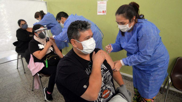 Este viernes se aplicará 2400 primeras dosis de Sptunik V en Neuquén