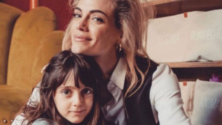 Emilia Attias y su hija Emilia Attias y su hija