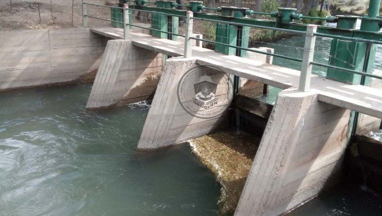 Senillosa: rescataron a una nena que se ahogaba en un canal