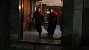 un joven discutio con el marido de su madre y lo mato de cuatro tiros