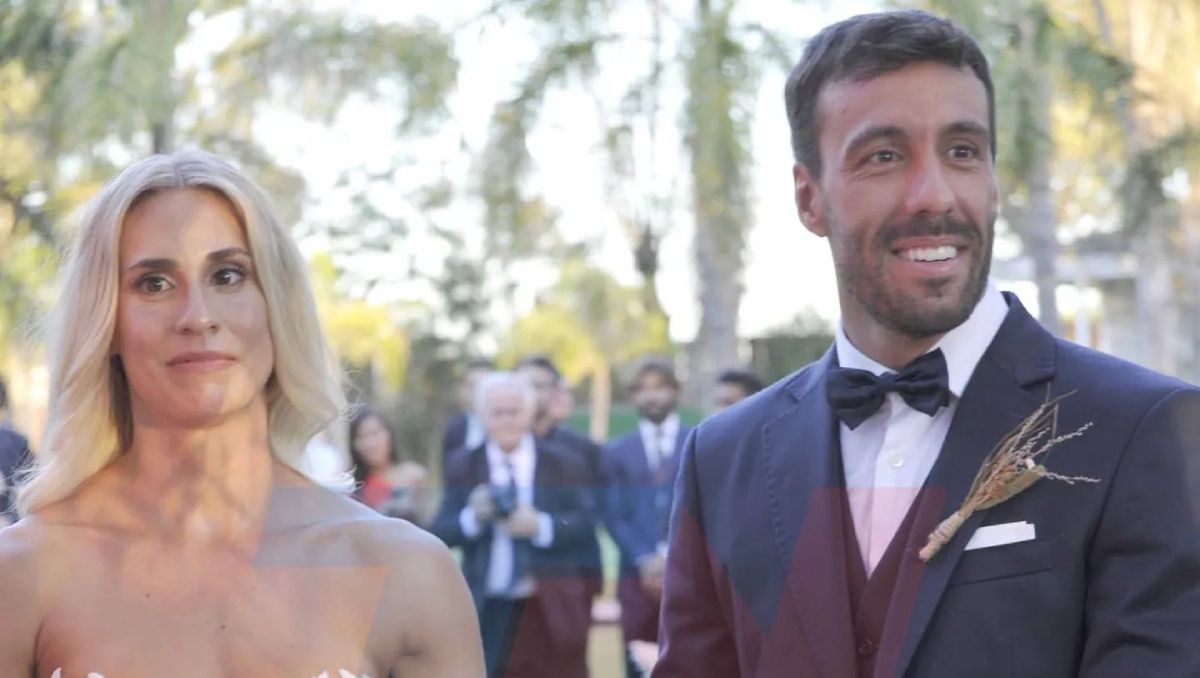 Las fotos íntimas de la boda de Julieta Puente