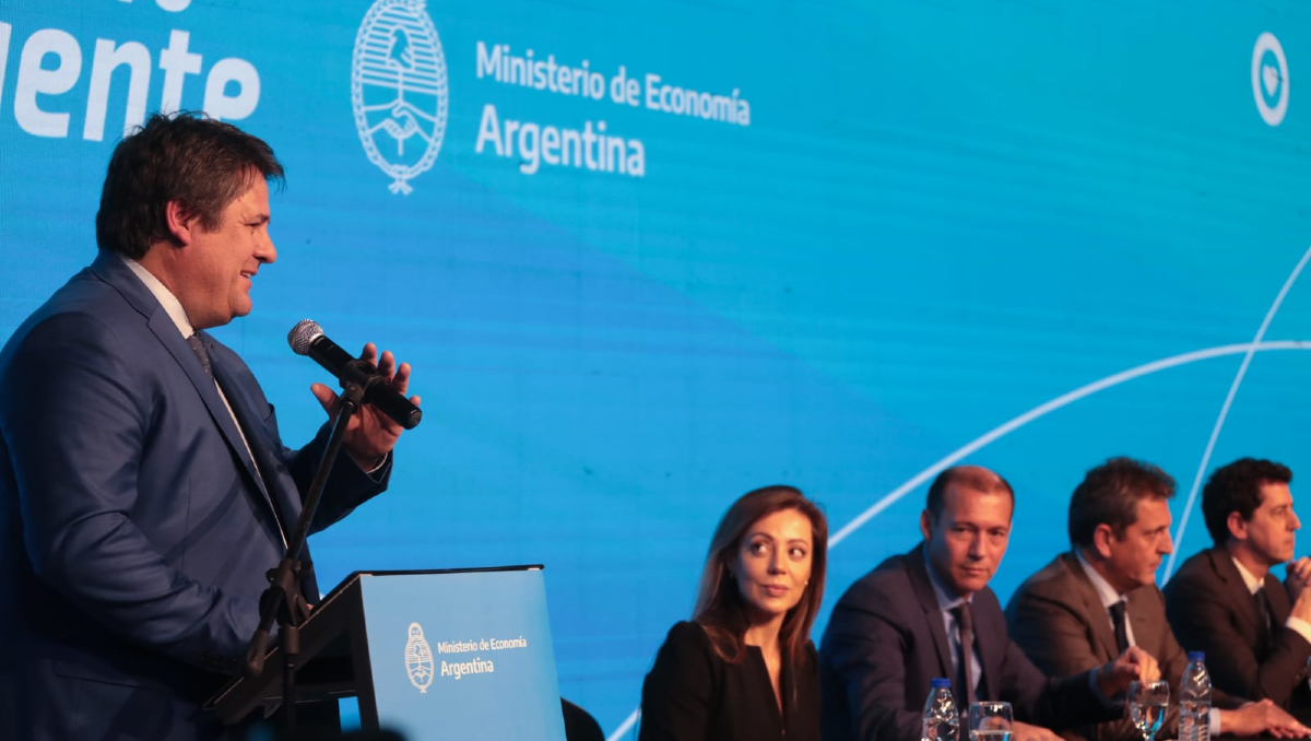 Gaido le dio la bienvenida a Massa y se sumó a la revolución energética