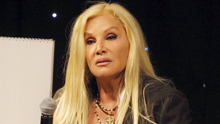 Susana regresó de urgencia al país