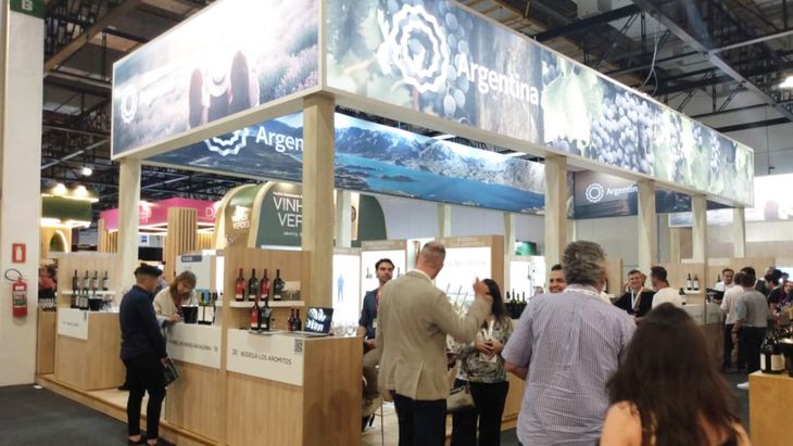 Variedades patagónicas como Malbec y Cabernet Sauvignon de Neuquén, protagonistas en ferias internacionales como ProWein. Variedades patagónicas como Malbec y Cabernet Sauvignon de Neuquén, protagonistas en ferias internacionales como ProWein.