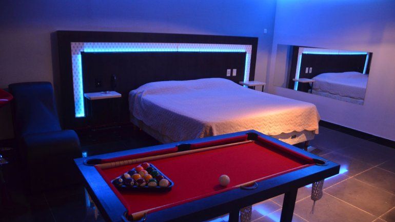 Quieren que los albergues transitorios permitan tríos y swingers