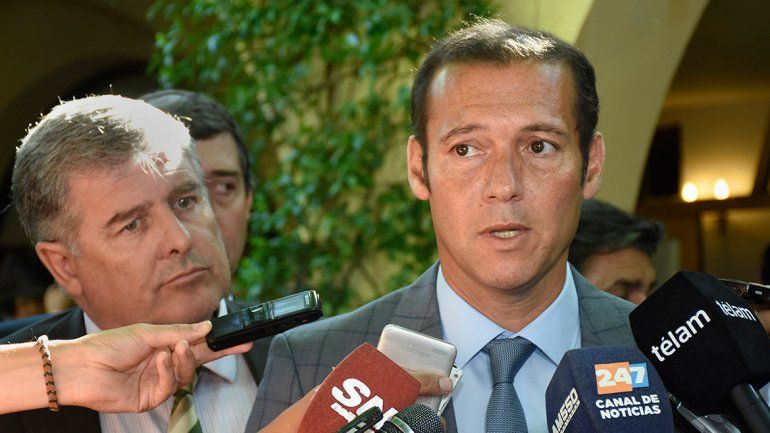 Provincia busca crear un ente que regule los servicios públicos