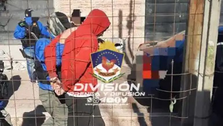 Detenido por robar materiales del CAM: su cuñado los ofrecía desde la cárcel