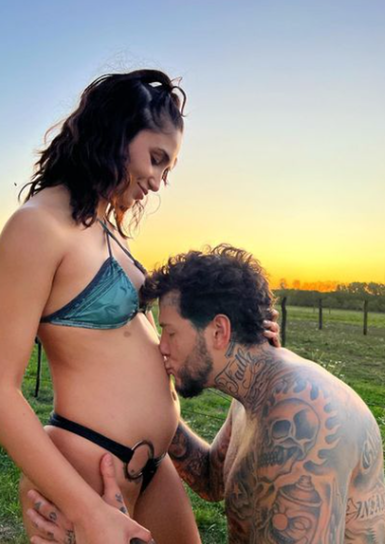 Melody Luz y Alex Caniggia están en la recta final de la espera de su primer hijo. Melody Luz y Alex Caniggia están en la recta final de la espera de su primer hijo.