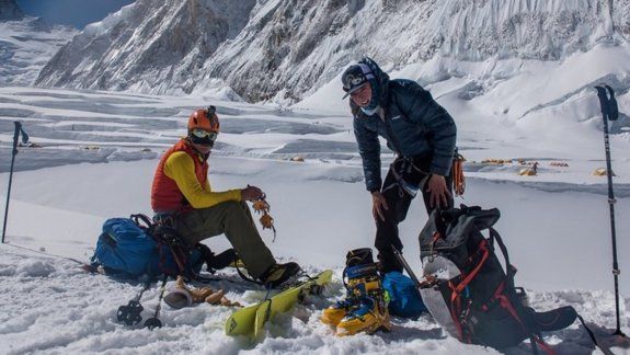 Willie Benegas batió un récord en la montaña más alta del mundo.