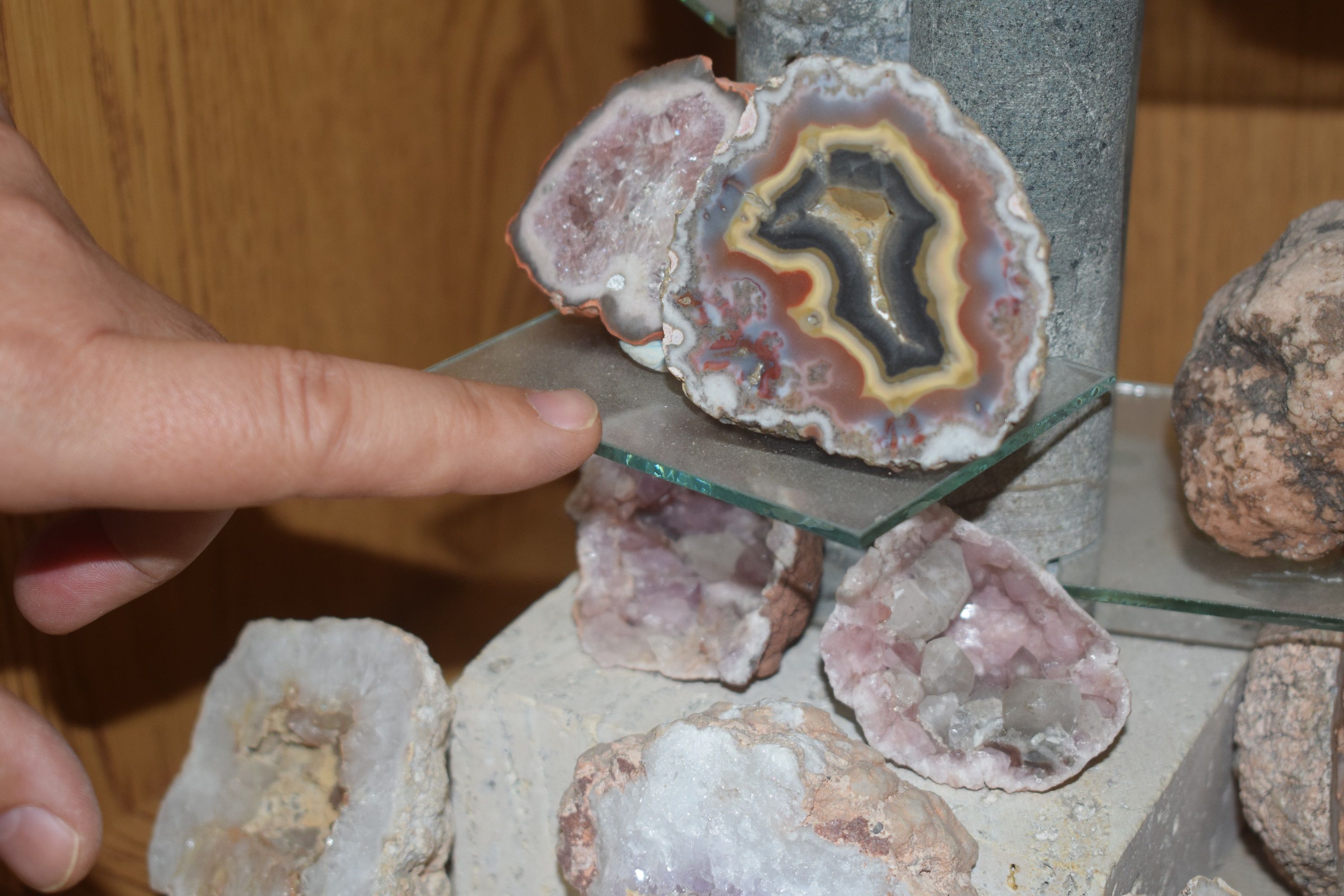 Neuquén hace punta con un laboratorio de gemas único en el país