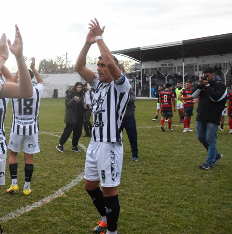 El zaguero de 41 años recién podría volver ante Sol de Mayo. El zaguero de 41 años recién podría volver ante Sol de Mayo.