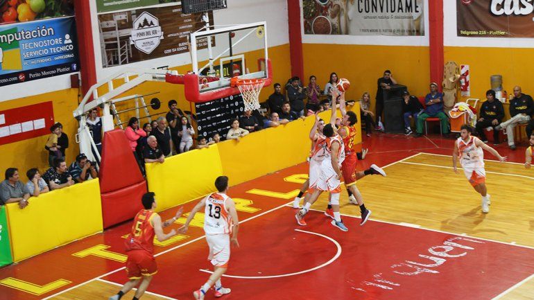 Español y Petrolero, en otro clásico para romper la paridad