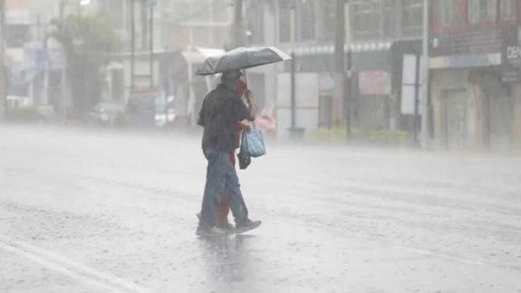 Según precisó el Servicio Meteorológico Nacional, para este domingo se esperan tormentas, lluvias, ráfagas y viento zonda.