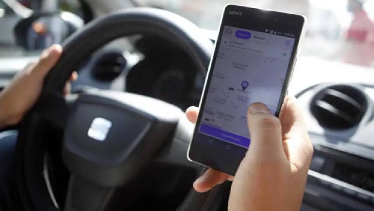Los conductores que usan la app destacan la libertad de manejar sus horarios, aunque advierten que los costos pueden reducir las ganancias reales. Los conductores que usan la app destacan la libertad de manejar sus horarios, aunque advierten que los costos pueden reducir las ganancias reales.
