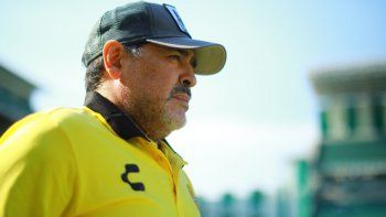 maradona, contra messi: va 20 veces al bano antes de un partido maradona, contra messi: va 20 veces al bano antes de un partido