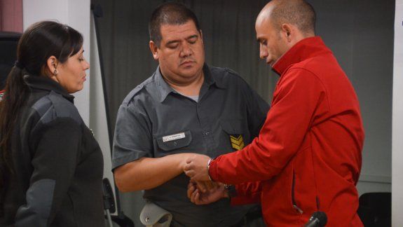 Piden 30 años de prisión para el ex policía acusado de homicidio e intento de femicidio