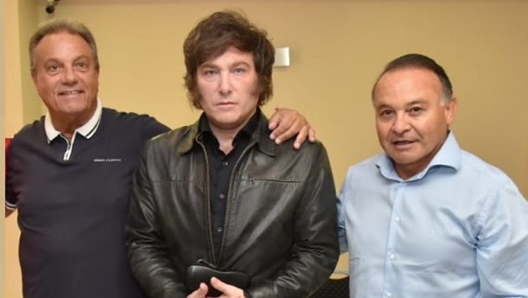 Milei visitará la región para levantarle la mano a dos candidatos a gobernador