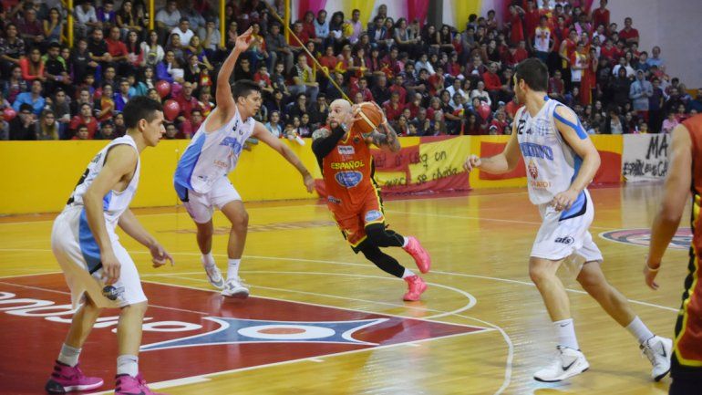 El Torito dejó en el camino en los cuartos a Sportivo Escobar.