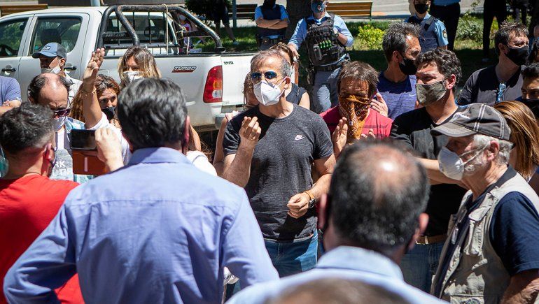 Tensión entre vecinos de San Martín y el intendente por las restricciones