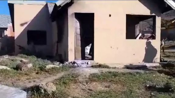 Vecinos incendiaron un “aguantadero” en San Martín de los Andes
