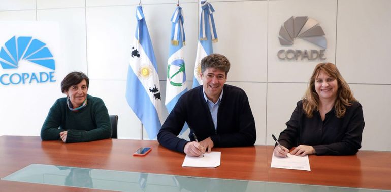 Construirán diez natatorios en en el interior