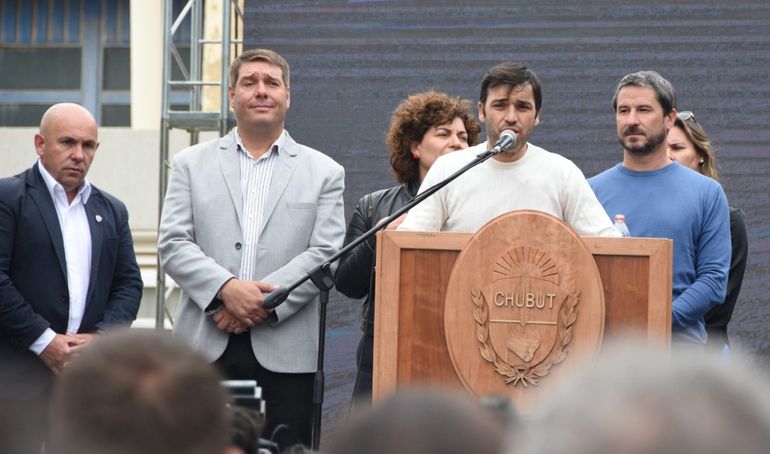 El gobernador Ignacio "Nacho" Torres, en el acto de inauguración de la nueva zona franca de Chubut, recientemente avalada por el gobierno Nacional. El gobernador Ignacio "Nacho" Torres, en el acto de inauguración de la nueva zona franca de Chubut, recientemente avalada por el gobierno Nacional. 