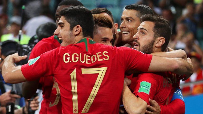 Triplete y récord de Cristiano para el empate entre Portugal y España
