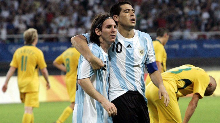 A soplar las velitas. Lionel festeja 30 años y Román