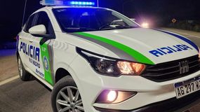 La Policía de Bariloche investiga el hecho en el que falleció un vecino de un balazo. | LM Neuquen La Policía de Bariloche investiga el hecho en el que falleció un vecino de un balazo.