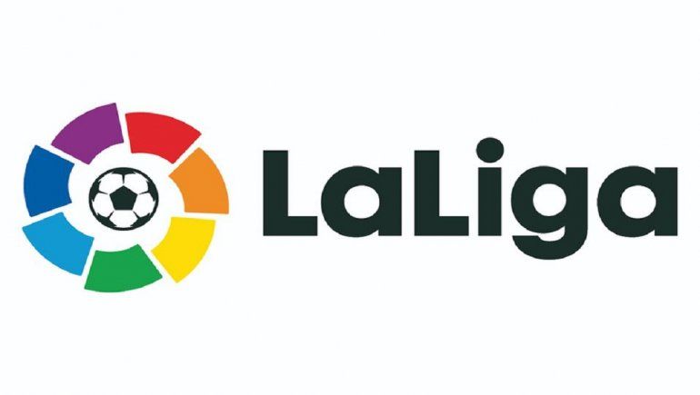 Barcelona y Atlético de Madrid se enfrentan por la Liga de España.