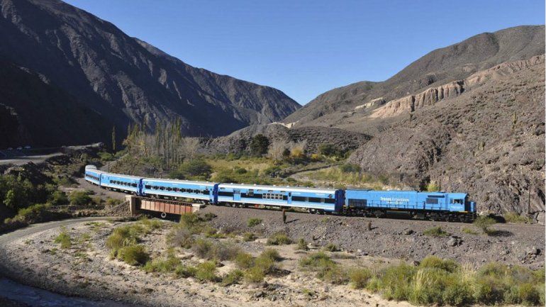 Solo un susto: descarriló el Tren de las Nubes