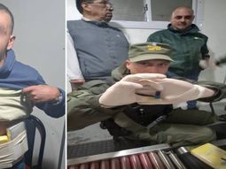 Llevaba los cuatro ladrillos de cocaína adosados en el abdomen. Llevaba los cuatro ladrillos de cocaína adosados en el abdomen.