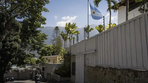 La embajada de la Argentina en Caracas.