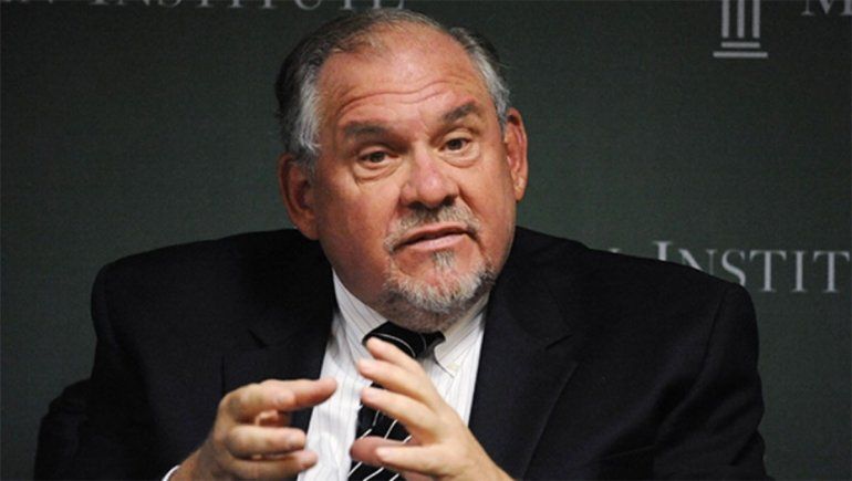 Reconocido epidemiólogo advirtió: Estamos más cerca del principio que del final