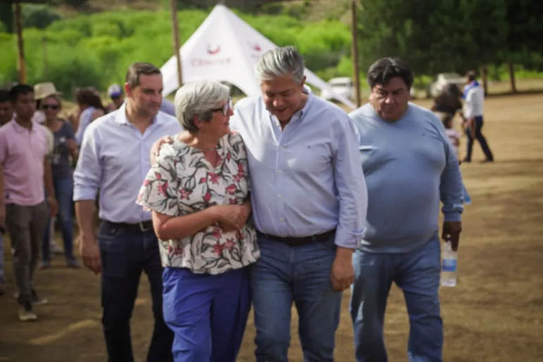 El gobernador Rolando Figueroa recorrió Aluminé. El gobernador Rolando Figueroa recorrió Aluminé.