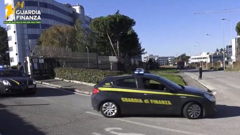 El operativo para desarticular la red de ciberestafas fue ejecutado por una Unidad Especial de la Guardia di Finanza de Italia.