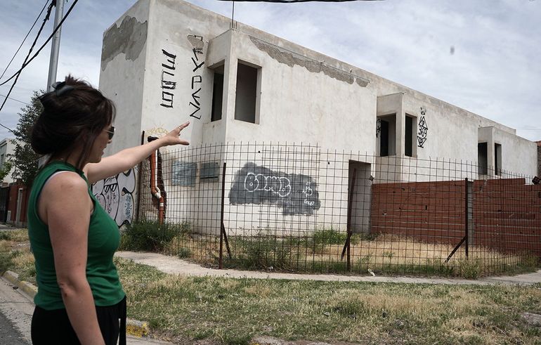 Denuncian inseguridad en Huiliches por tres dúplex a medio construir que quedaron abandonados.