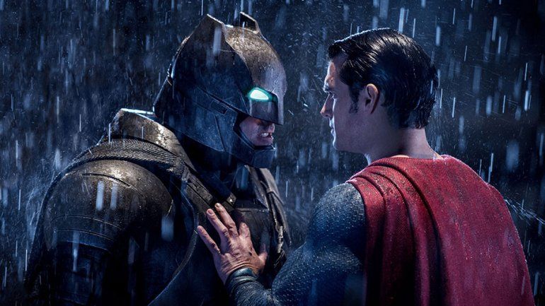 Los hombres detrás de los personajes. Ben Affleck y Henry Cavill fueron los elegidos para encarnar a los dos populares superhéroes.&nbsp;