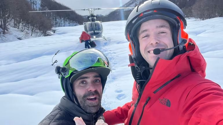 Chubut: Ezequiel parodi contó su odisea tras aterrizar sobre una laguna congelada. Chubut: Ezequiel parodi contó su odisea tras aterrizar sobre una laguna congelada.