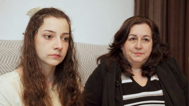 La mujer cuestiona el tratamiento que recibió su hija antes de acceder a la eutanasia. No tuvo tratamiento ni en los psiquiátricos ni en el sociosanitario