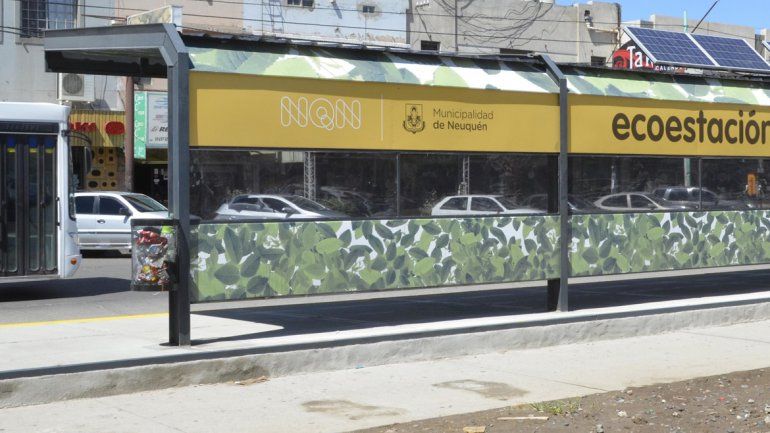 Las paradas en el Parque Central están en plena construcción.
