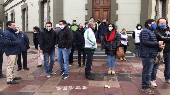 Aguinaldo: el Gobierno convocó a los gremios estatales