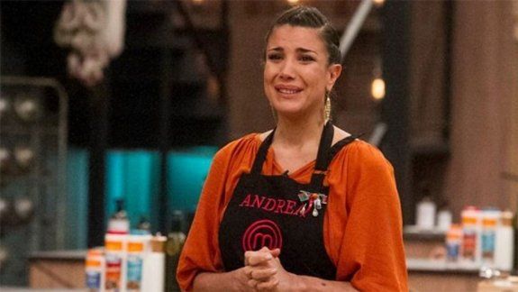 Andrea Rincón se despidió llorando de MasterChef: Gracias por el amor