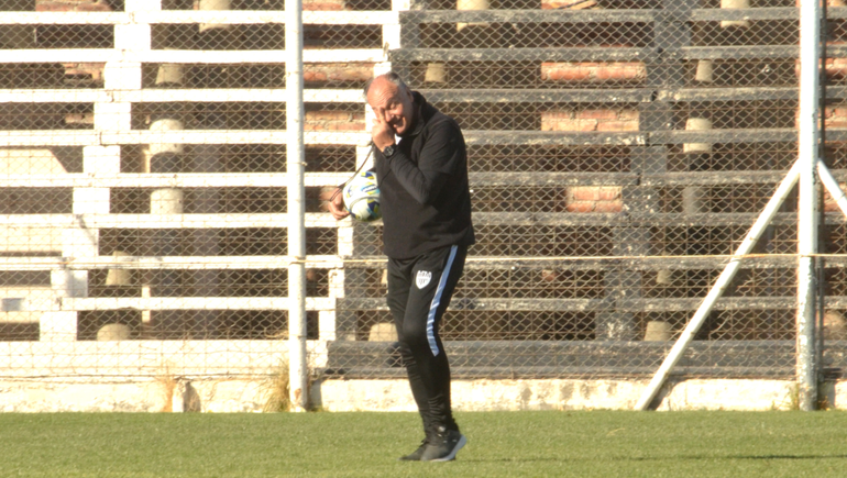 El entrenador de Cipolletti