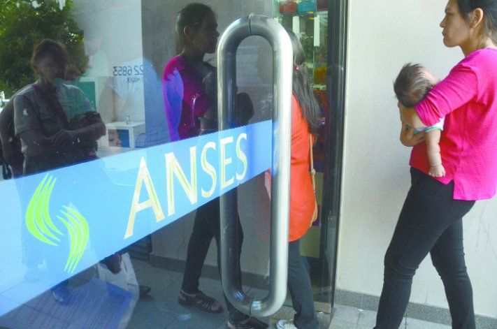 La AUH comprende a más de 4,5 millones de chicos de todo el país. La AUH comprende a más de 4,5 millones de chicos de todo el país.