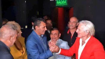 sergio denis se cayo del escenario y esta internado sergio denis se cayo del escenario y esta internado