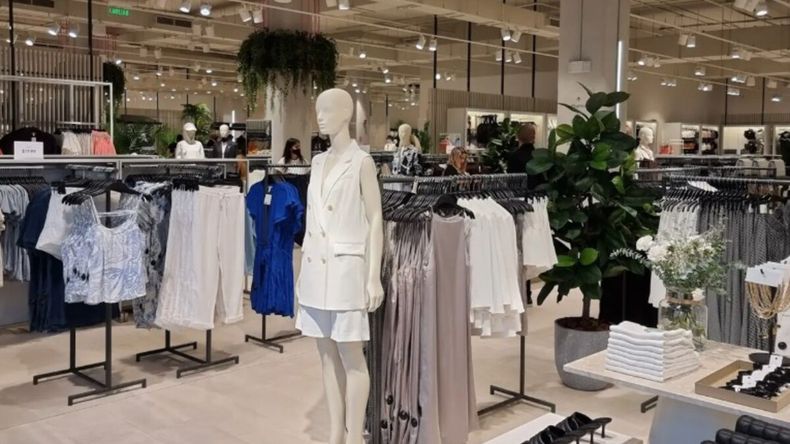 Muchos argentinos se preparan para viajar en el fin de semana largo de noviembre. | LM Neuquen Muchos argentinos se preparan para viajar en el fin de semana largo de noviembre.