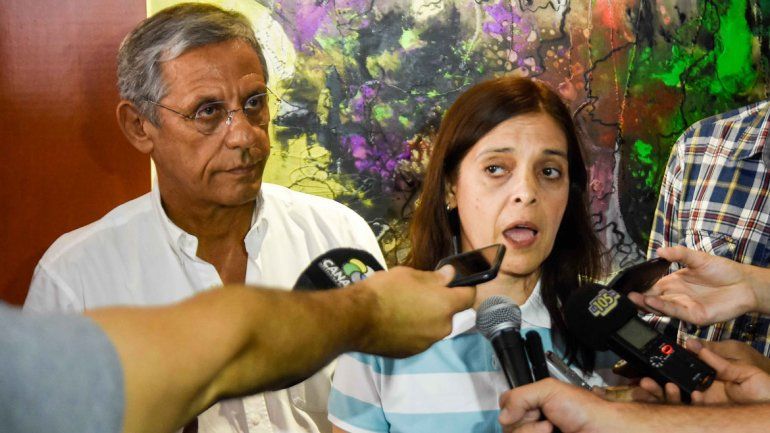 Quiroga se reunió con padres y no descartó recurrir al Inadi por discriminación contra los estudiantes.